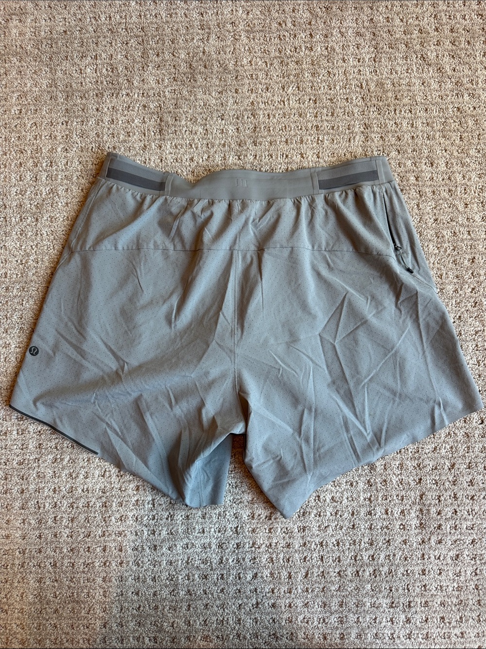 lululemon athletica Men's Light Gray Athletic Shorts